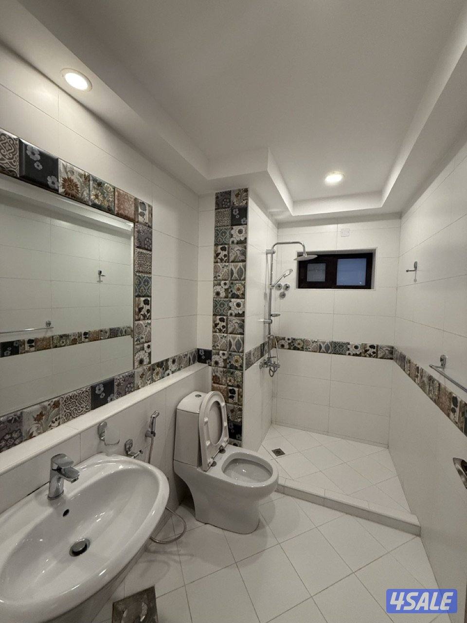 شقة راقية في الصديق المساحة ٢٢٠ متر مربع7