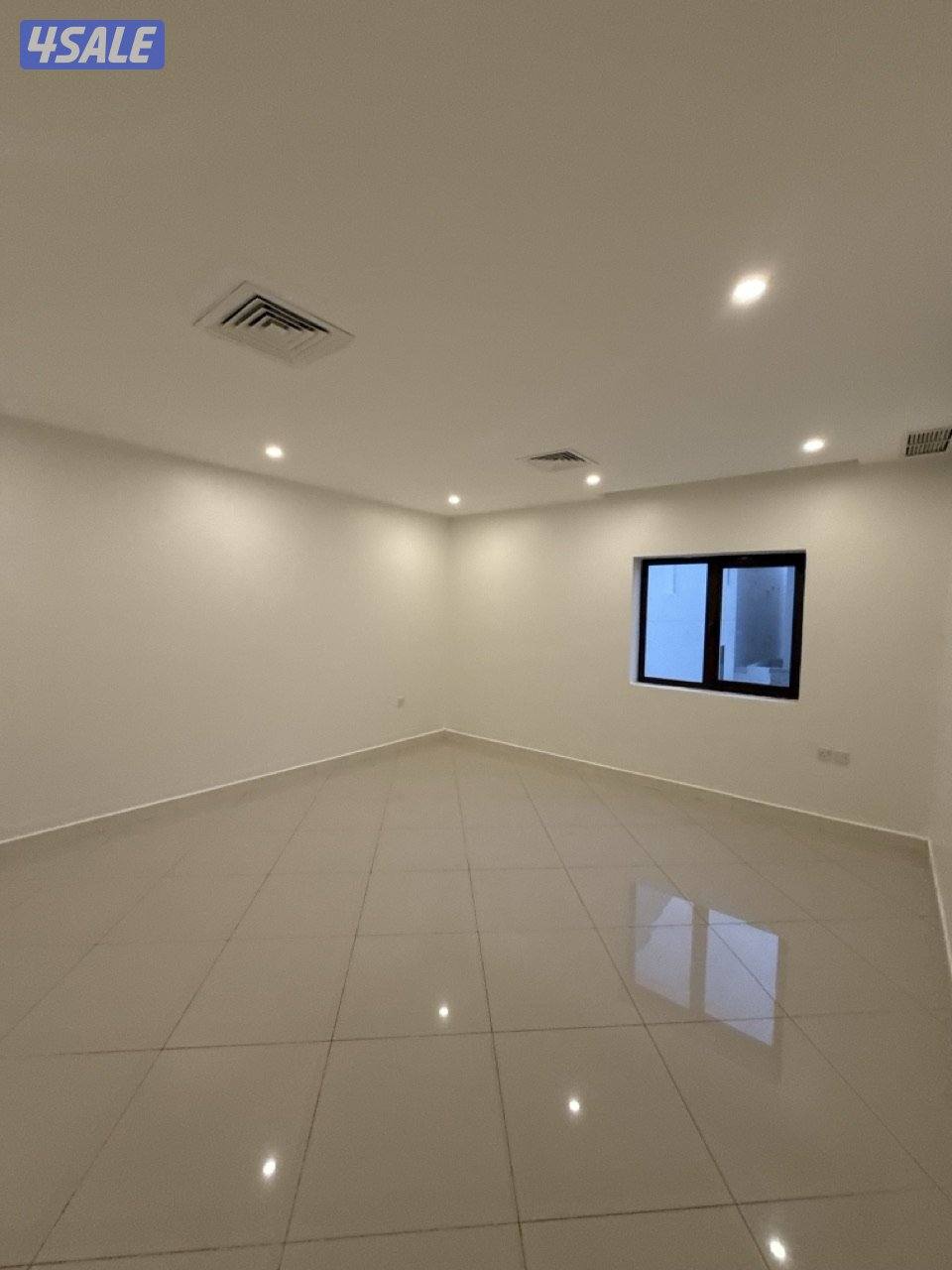 شقة راقية في الصديق المساحة ٢٢٠ متر مربع8