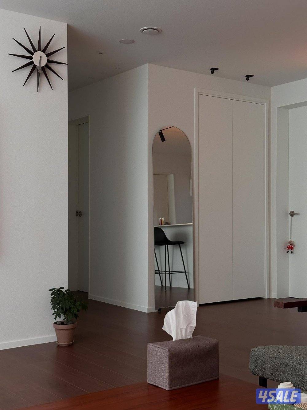 شقة مؤثثه للإيجار عائلات فقط يومي اسبوعي شهري تلفاز وغسالة ثلاجة طباخ2