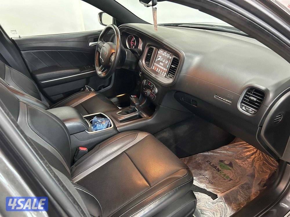 Dodge Charger SXT Plus4