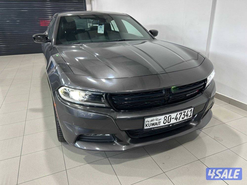 Dodge Charger SXT Plus5