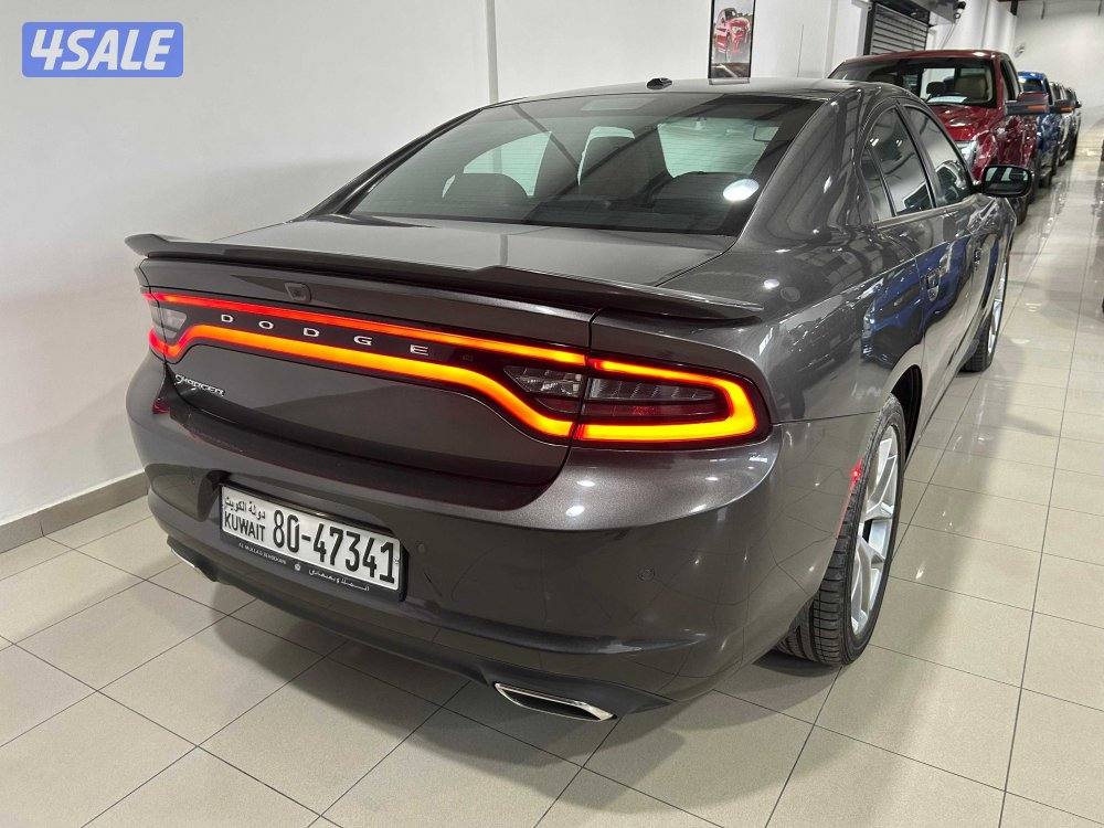 Dodge Charger SXT Plus6