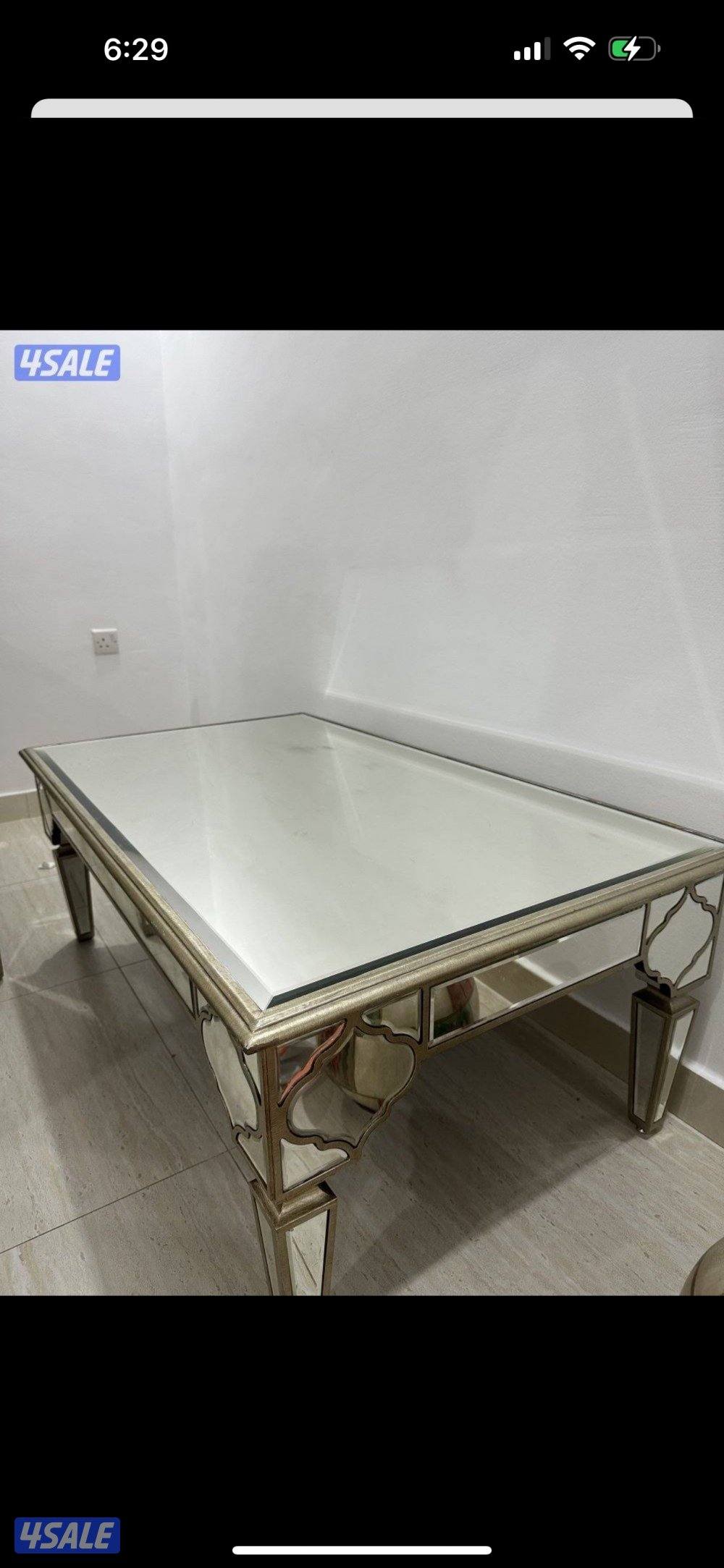 طاولة طعام ٦ كراسي من ميداس و طاولة وسط من هوم سنتر أبي فيهم 130 دينار3