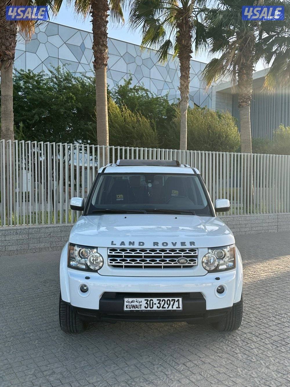 لاندروفر LR4 .. ديسكفري 2013 بحالة الوكالة2