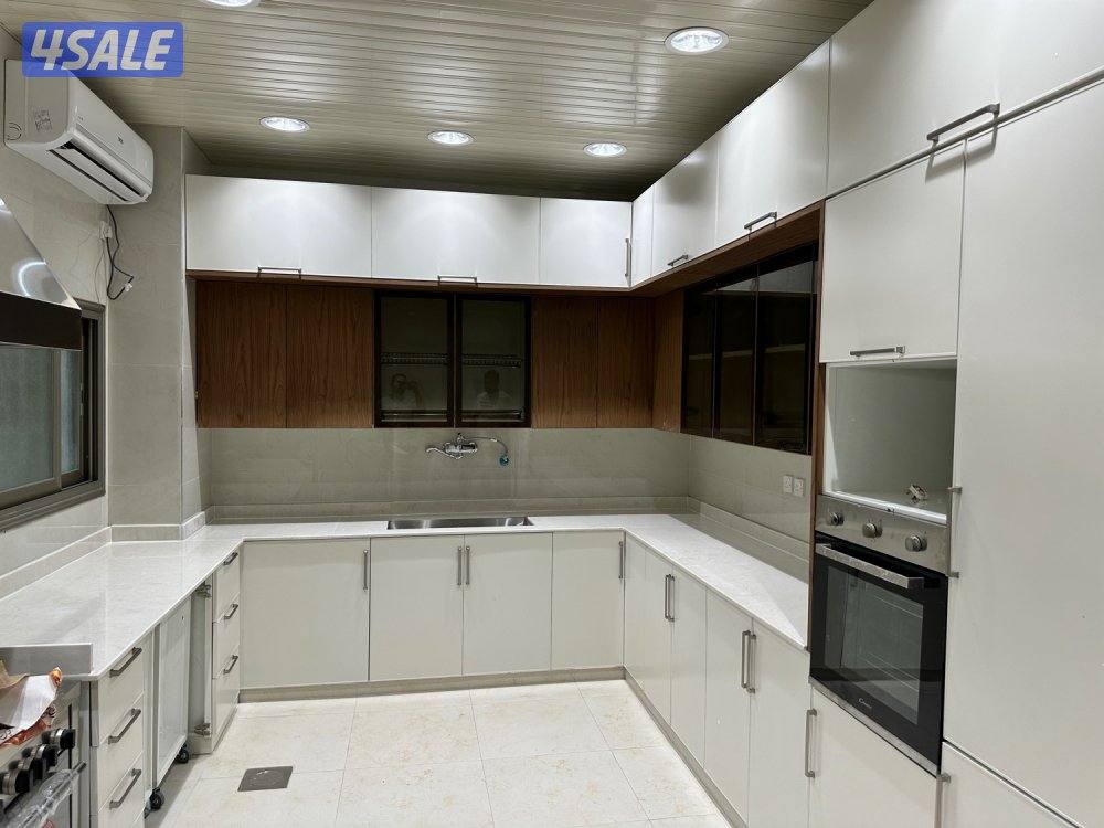 فني مطابخ المونيوم وابواب ودرايش تصنيع وصيانه وصيانه مطابخ استيل1