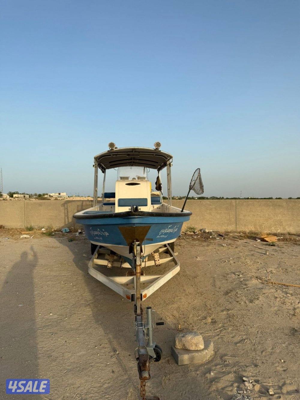 للبيع طراد اماراتي رهيب ٢٧ قدم3