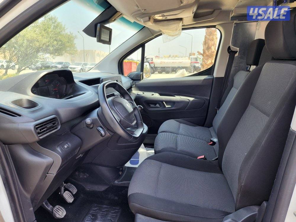 بيجو بارتنتر ثلاجة موديل 2020 عداد 177 ألف قير عادي شرط الفحص4