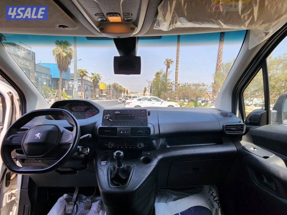 بيجو بارتنتر ثلاجة موديل 2020 عداد 177 ألف قير عادي شرط الفحص5