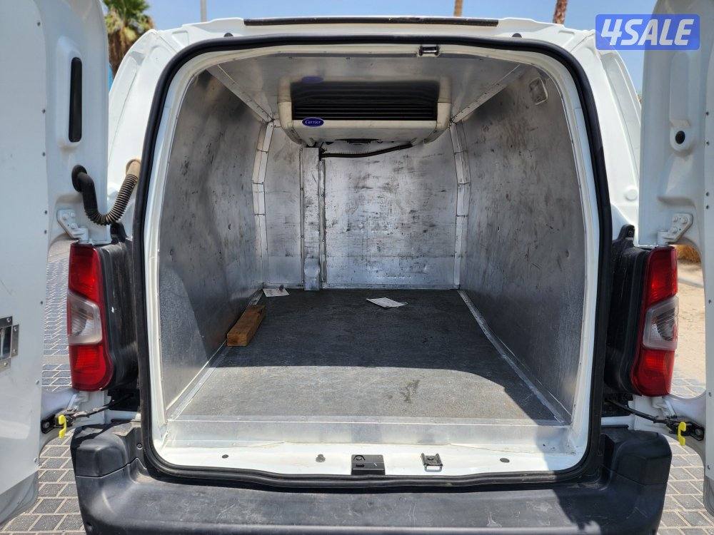 بيجو بارتنتر ثلاجة موديل 2020 عداد 177 ألف قير عادي شرط الفحص12