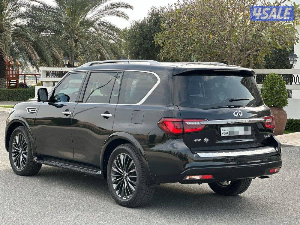 للبيع انفينيتي Q8 موديل 2022 العداد 104 وارد الكويت4