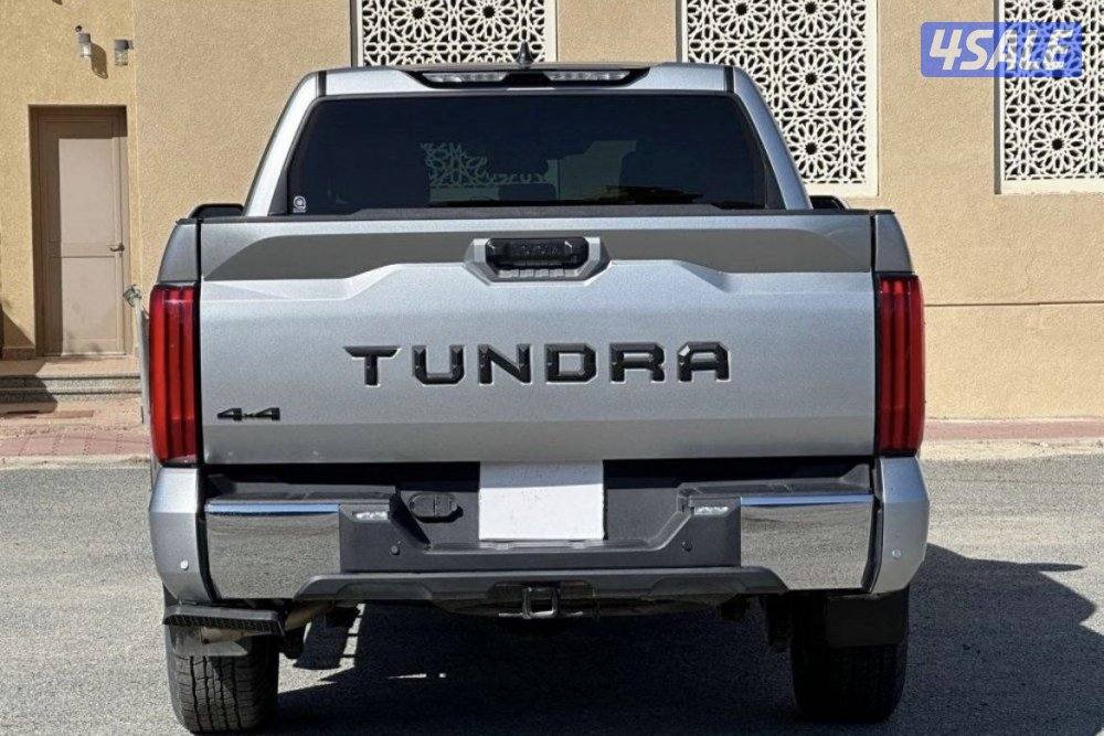 وانيت تندرا موديل 2024 ماشي 29 الف كيلو صبغ وكاله شرط الفحص3