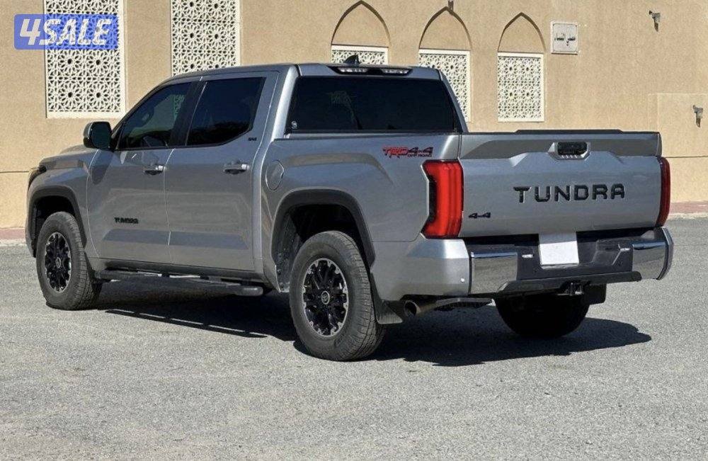 وانيت تندرا موديل 2024 ماشي 29 الف كيلو صبغ وكاله شرط الفحص7