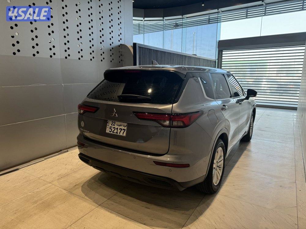 Mitsubishi Outlander1