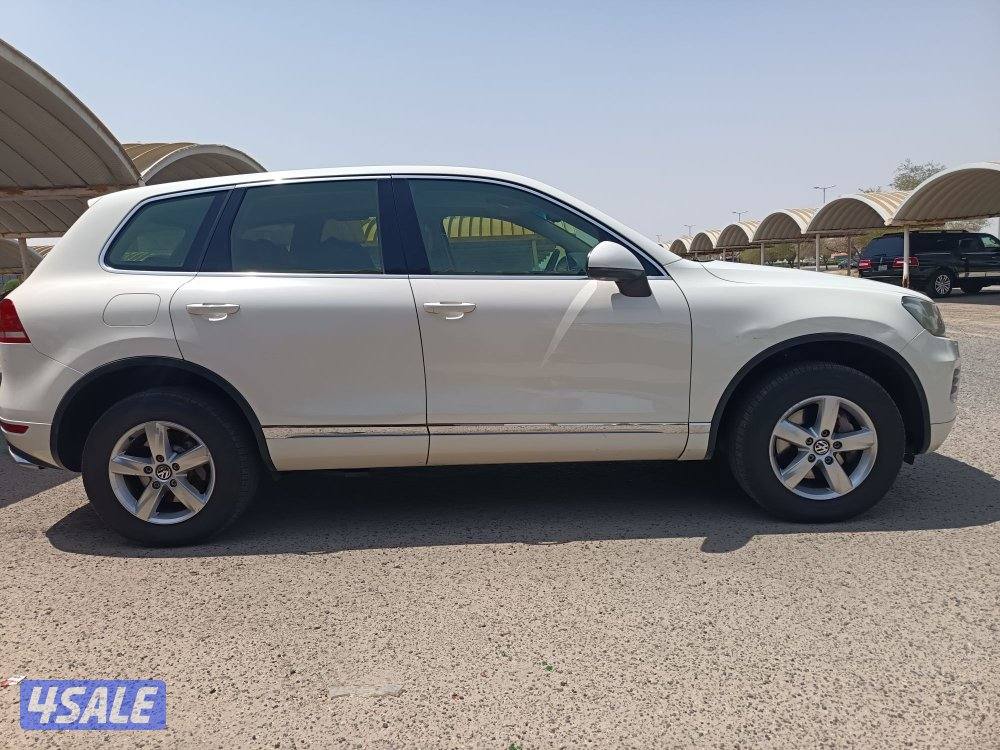 طوارق 2011 بهبهاني جلد كامره بحاله جيده صبغ الوكاله بشرط الفحص5