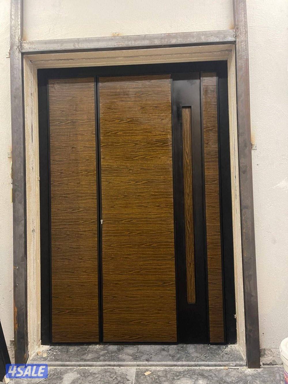 كل باب من الألومنيوم عالي الجودة ومقبض الباب والقفل وكل شيء من إيطاليا3