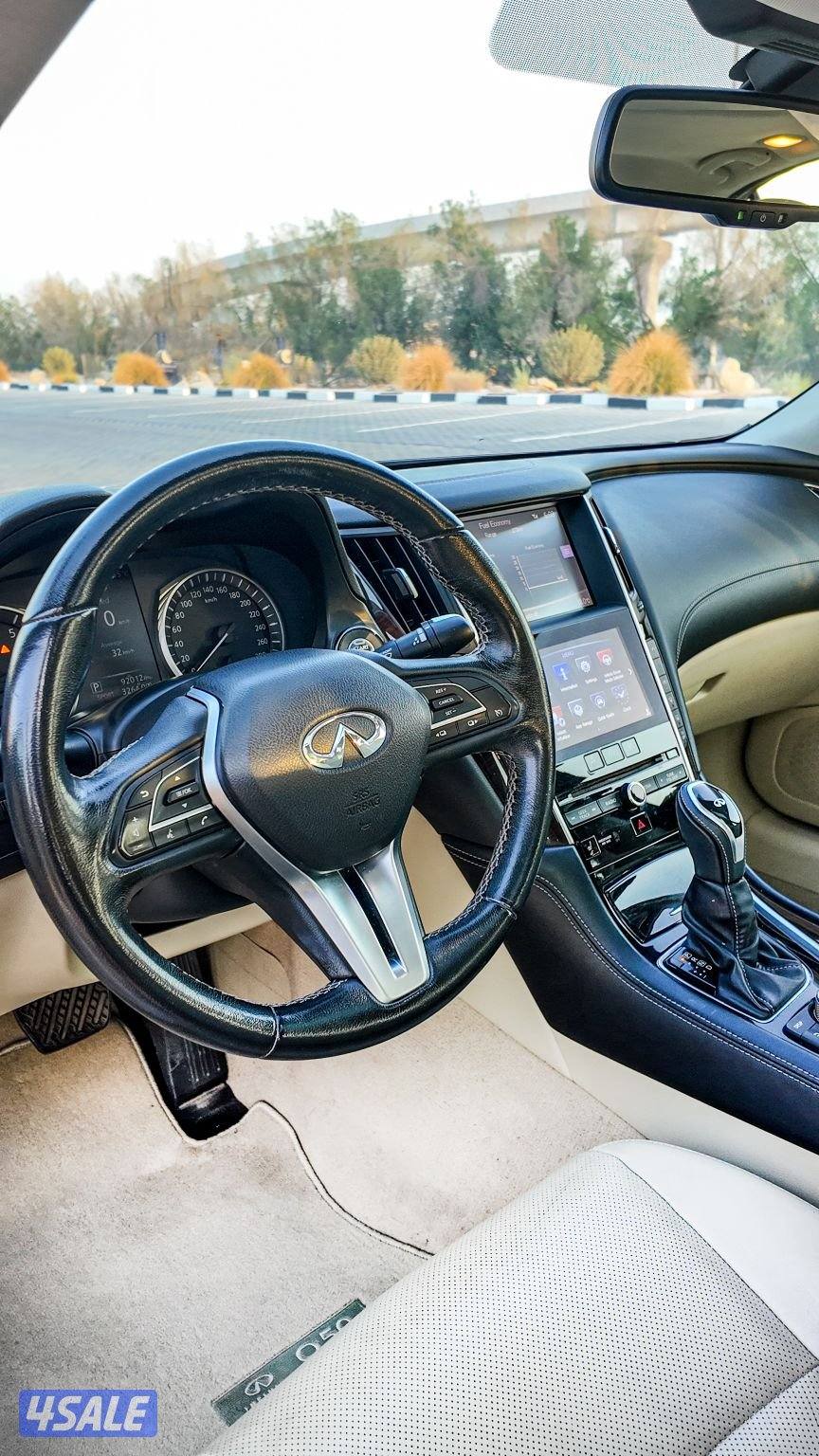 Infiniti Q50 2019 / 92.000KM9
