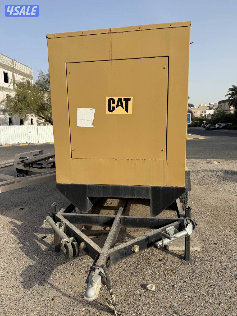 مولد كهربائي كاتبلير قوه ٨٥ واط ١٠٦ kVa مع عربانه ماشي 732 ساعة فقط0