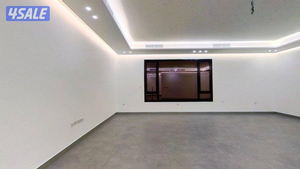 ادوار مودرن في بيان اول ساكن  مساحة ٣٠٠ متر0