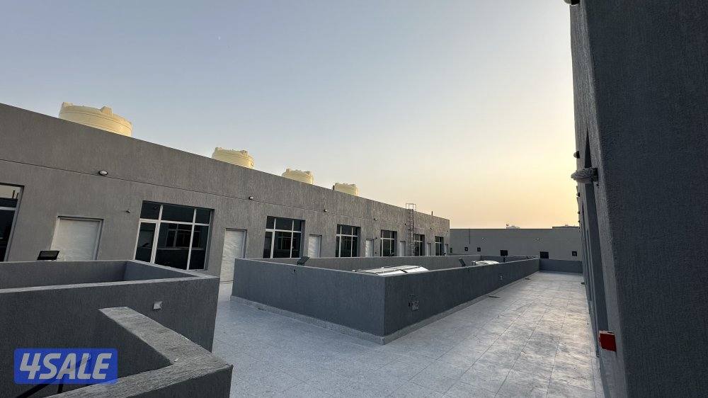 محلات 50 م مع سندرة 25 م مع مكتب منفصل 31 م6