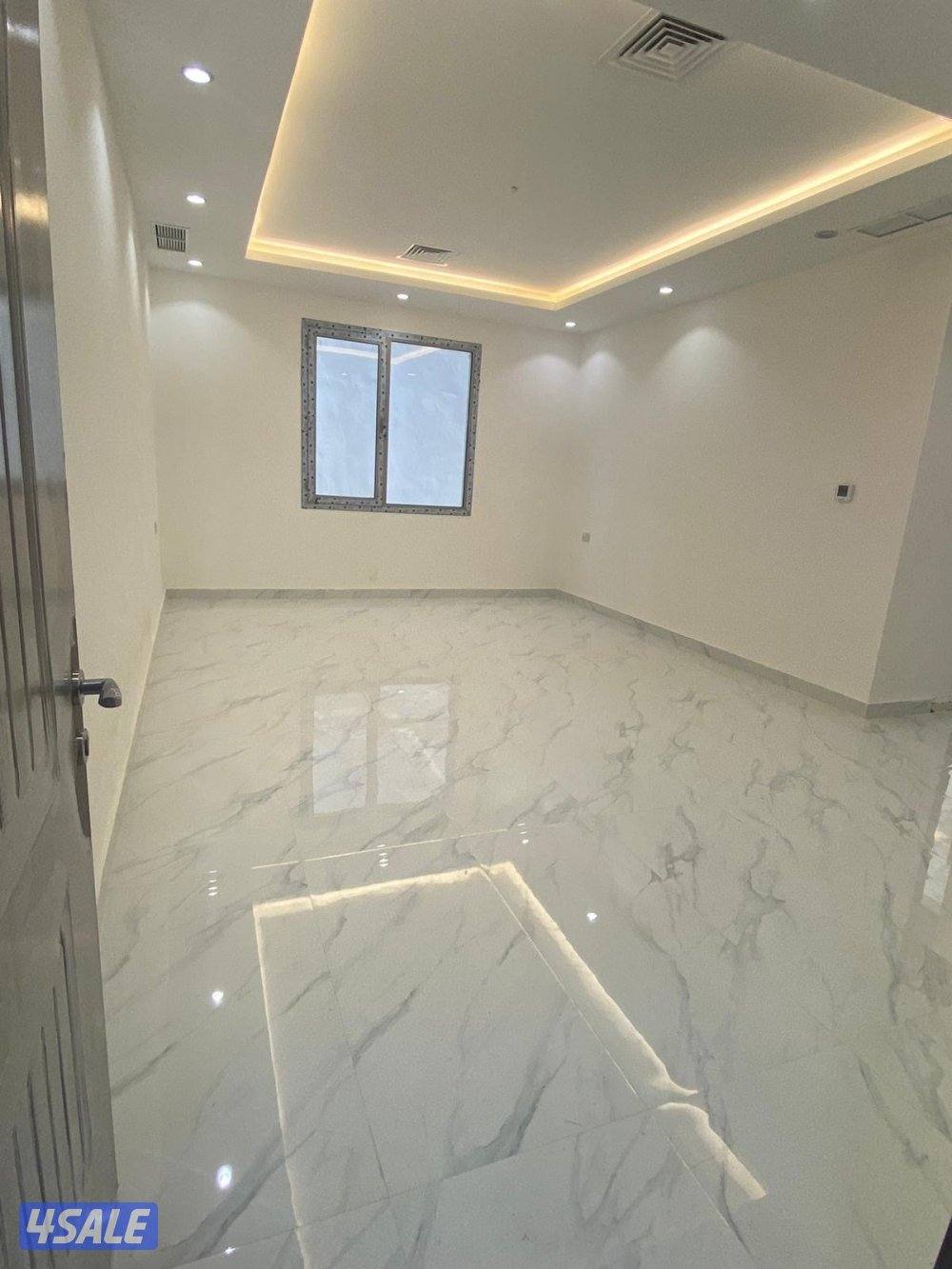 شقة بالمطلاع N10 قطعة 30