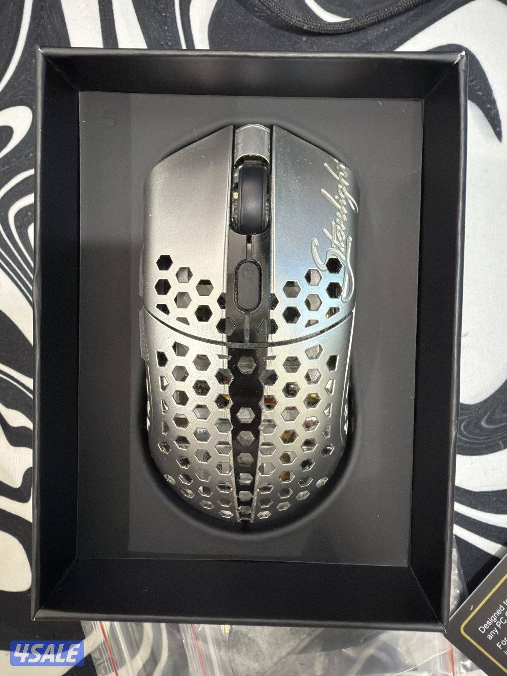 Tenz シルバーマウス 本体 TenZ ゲーミングマウス Mシルバー 海外で人気爆発】あのTenZが