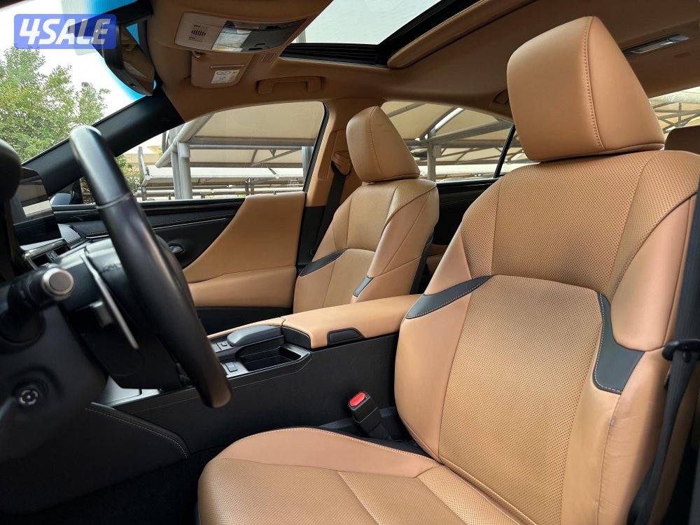 للبيع لكزس ES350 موديل 2022 وارد الساير6