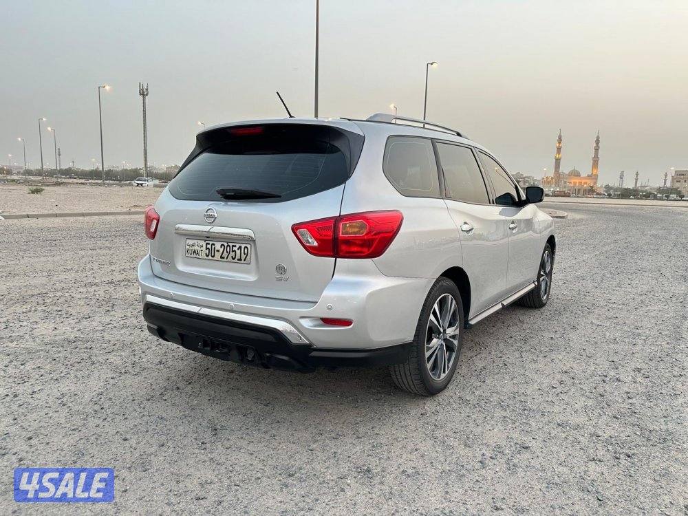 نيسان باثفندر SV موديل ٢٠١٨ عداد قليل3