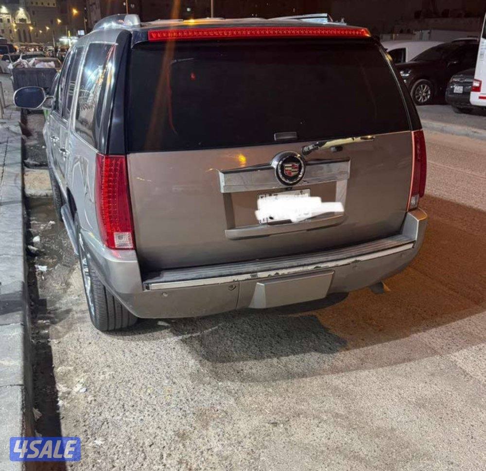 للبيع اسكاليد ٢٠٠٧ شرط الفحص جير ماكينه شاصي السيارة بحاله ممتازه4