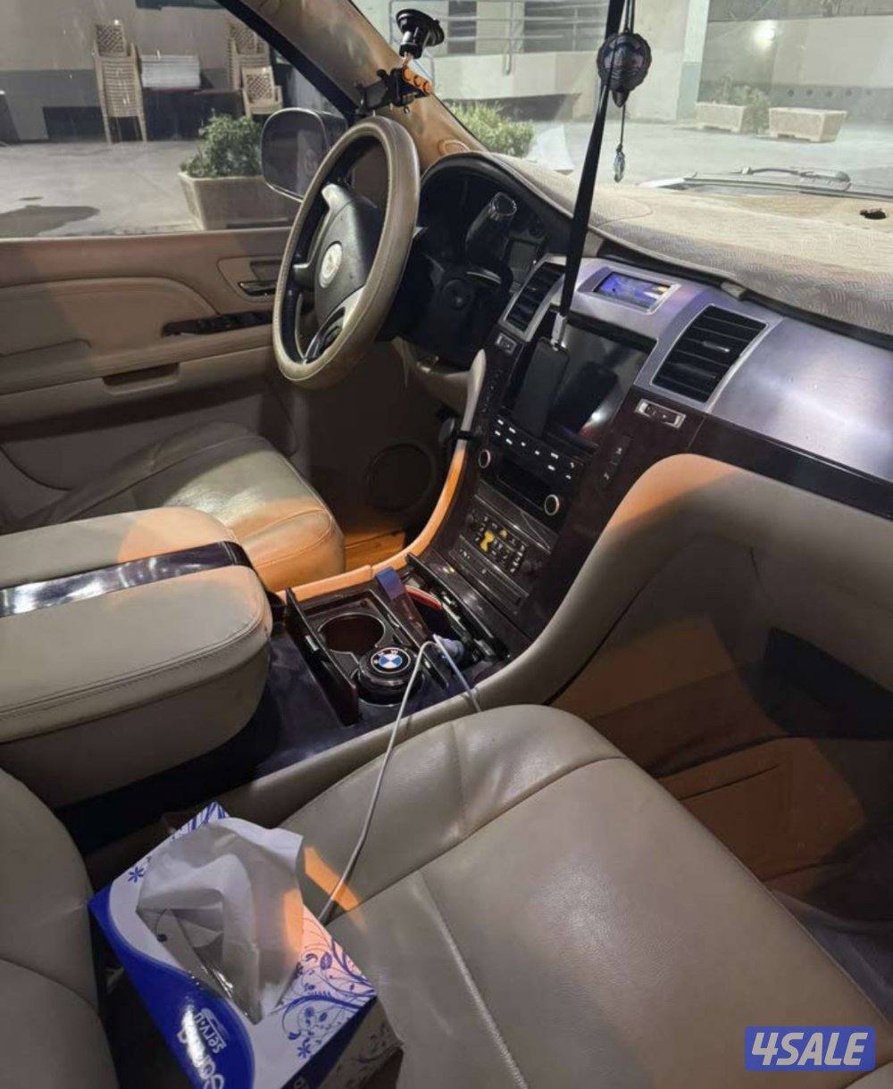 للبيع اسكاليد ٢٠٠٧ شرط الفحص جير ماكينه شاصي السيارة بحاله ممتازه6