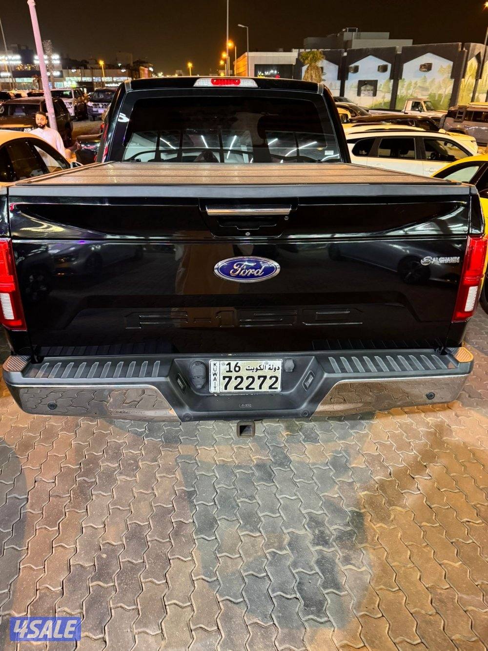 للبيع وانيت فورد لاريت3