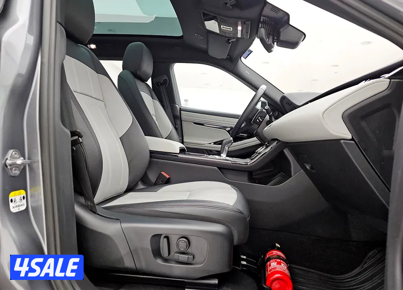 Range Rover Evoque R Dynamic S12