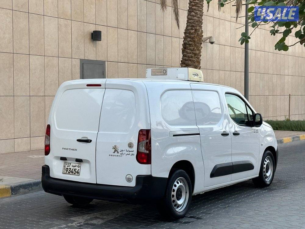 للبيع باص بيجو بارتنر ثلاجه موديل 2020 وارد الوكاله2