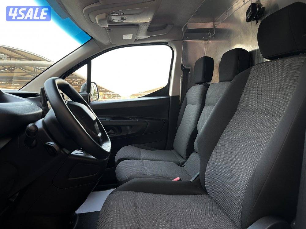 للبيع باص بيجو بارتنر ثلاجه موديل 2020 وارد الوكاله4