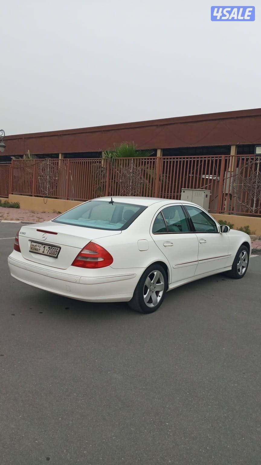 مرسيدس e350 موديل 20051