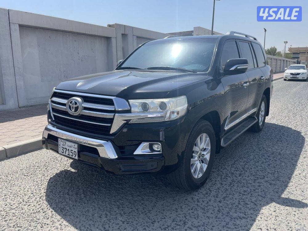 تويوتا لاندكروز1