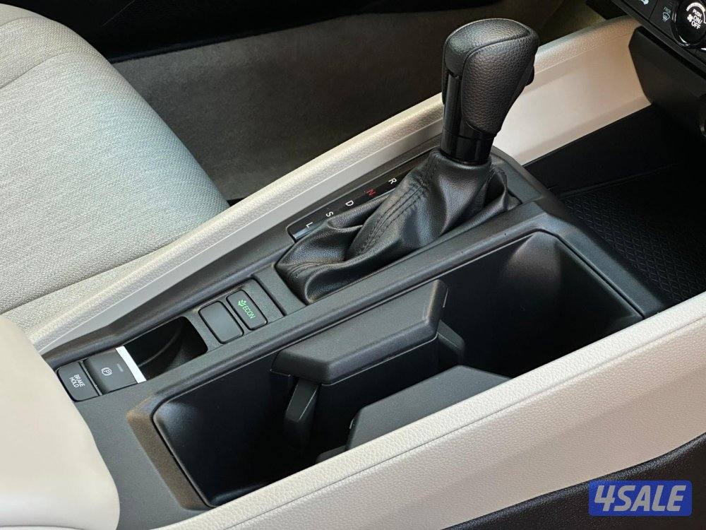 هونداACCORD موديل2023 عداد29الف وارد الغانم تحت الكفاله7