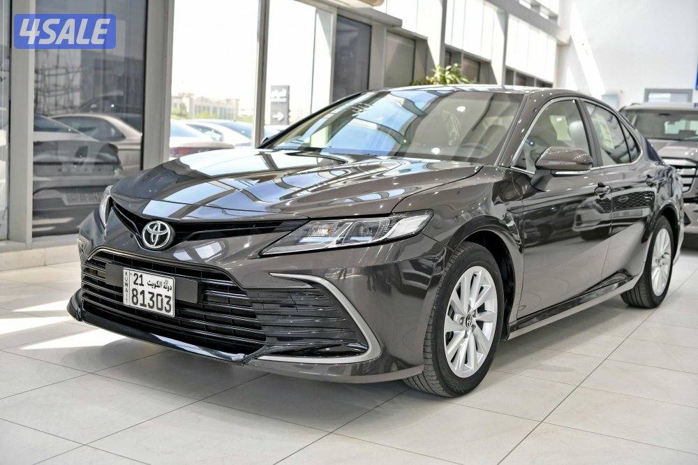 تويوتا كامري LE0