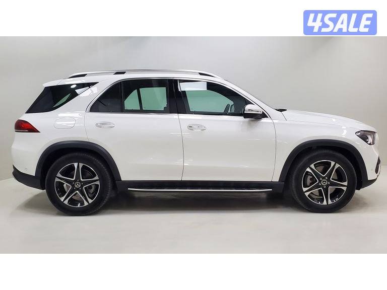 Mercedes-Benz GLE SUV4