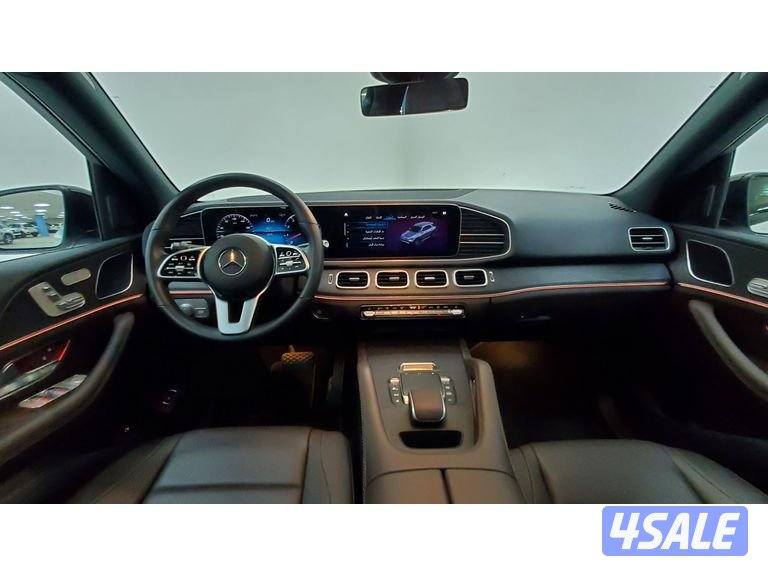 Mercedes-Benz GLE SUV11