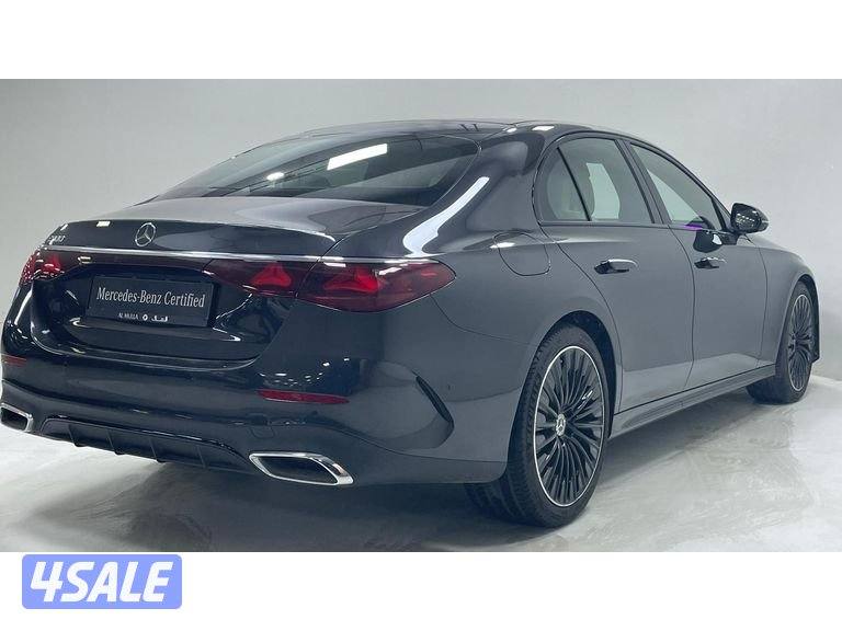 Mercedes-Benz E-Class7