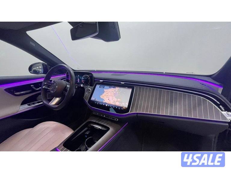 Mercedes-Benz E-Class9