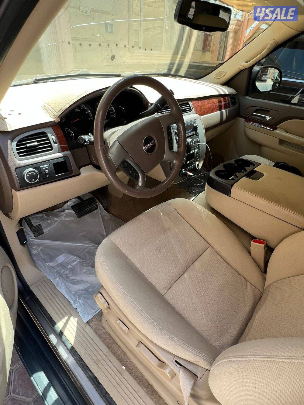 للبيع يوكن 2011 SLE3