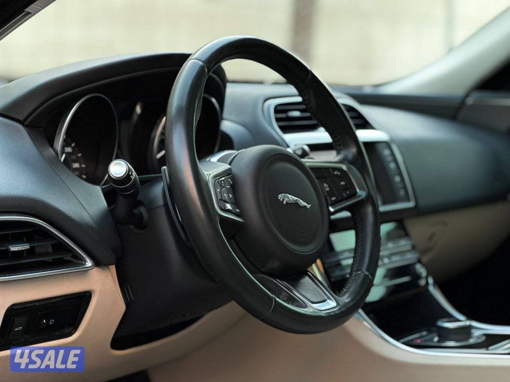 للبيع جاكوار XE 20t موديل 2018 وارد الزياني7