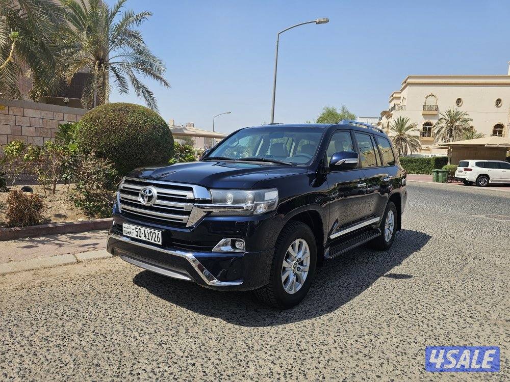 لاندكروز GXR الساير ٨ سلندر بحالة الوكالة صبغ الوكالة2