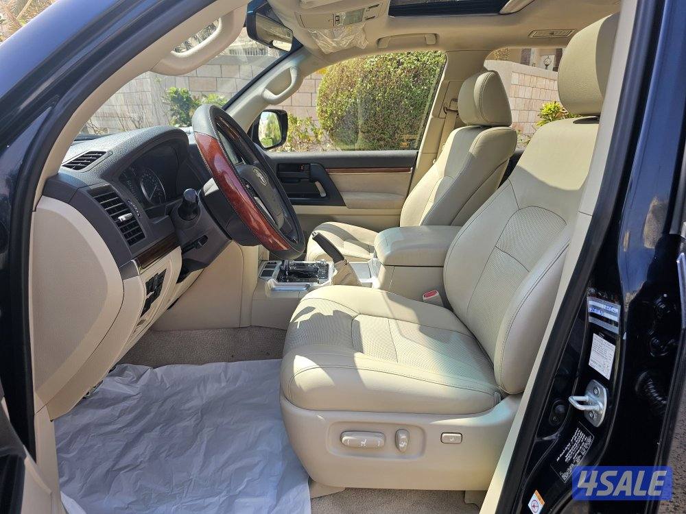 لاندكروز GXR الساير ٨ سلندر بحالة الوكالة صبغ الوكالة6