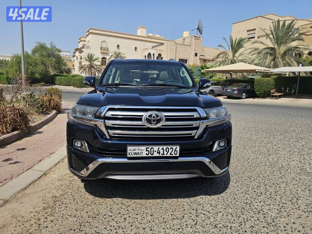 لاندكروز GXR الساير ٨ سلندر بحالة الوكالة صبغ الوكالة13