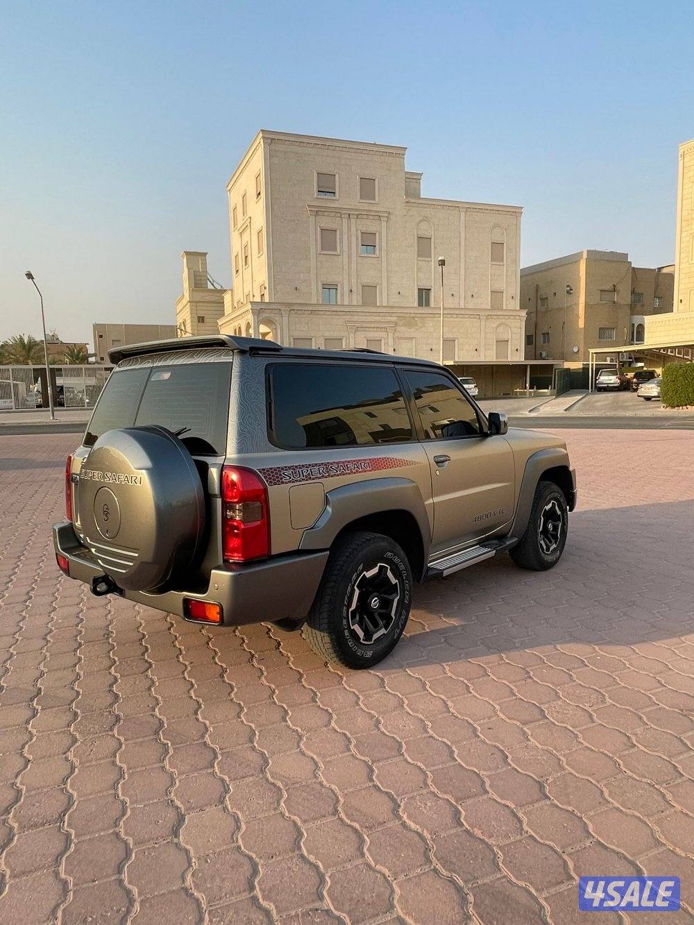 للبيع سوبر سفاري كبسوله ((((جير عادي ))) وارد الكويت شرط الفحص بالكامل2