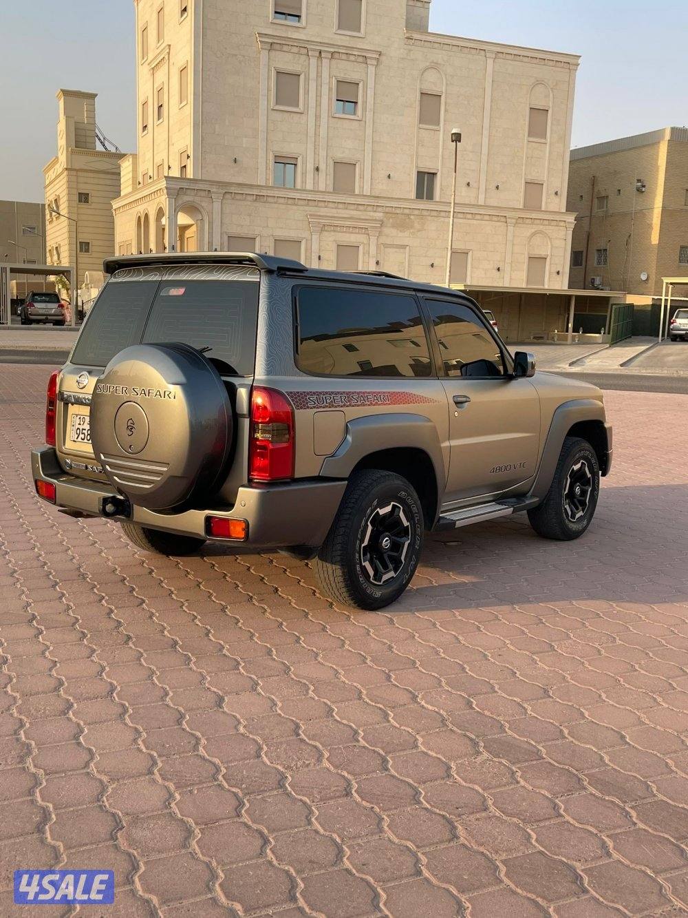 للبيع سوبر سفاري كبسوله ((((جير عادي ))) وارد الكويت شرط الفحص بالكامل5