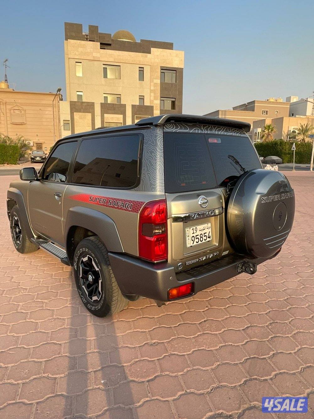 للبيع سوبر سفاري كبسوله ((((جير عادي ))) وارد الكويت شرط الفحص بالكامل6