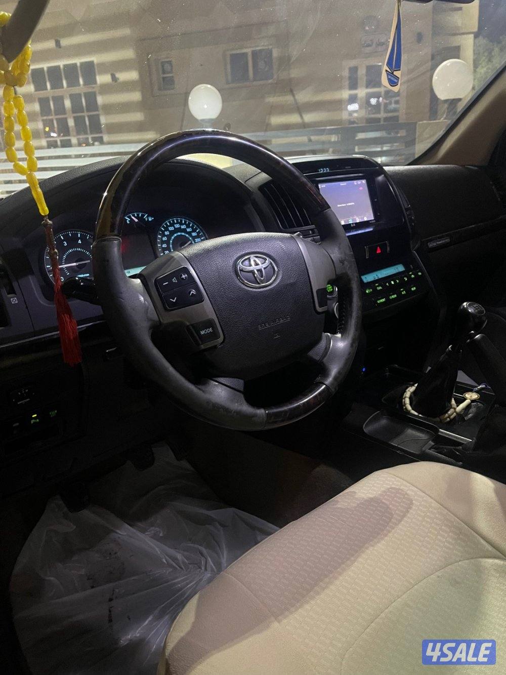 للبيع لاند كروز 20112